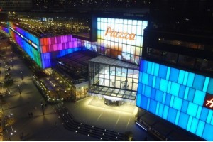 Piazza’da Karma Resim Sergisi Açıldı